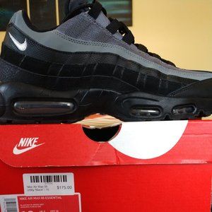 EUC Nike Air Max 95